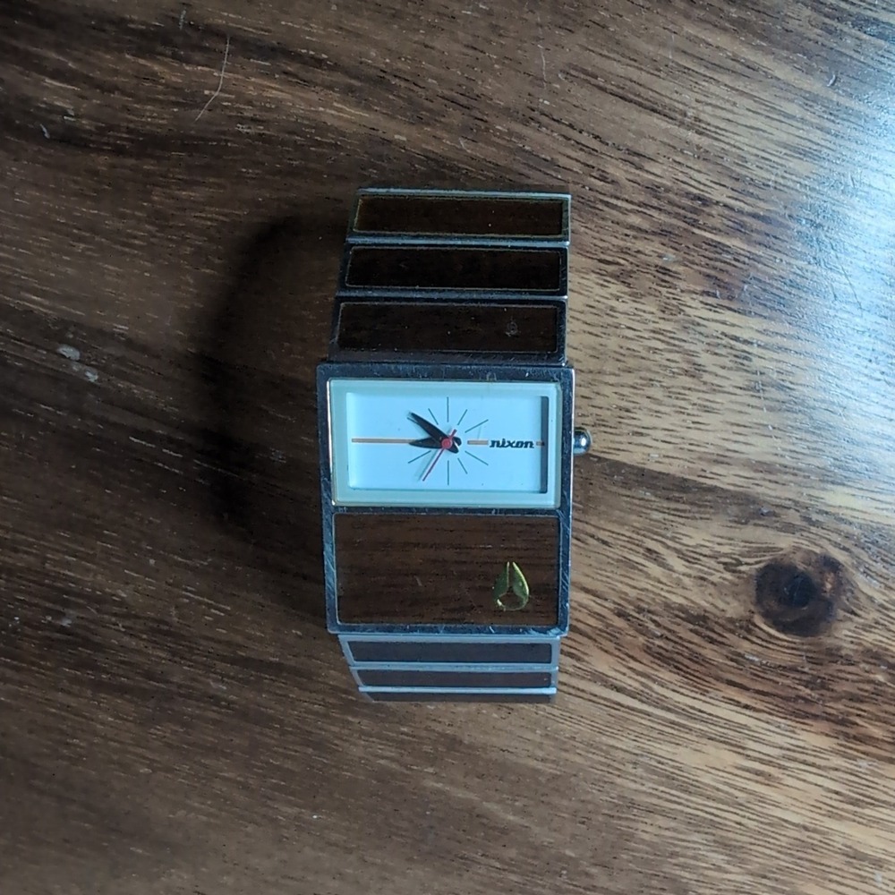 Nixon The Chalet Wood Inlay Stainless Steel Watch White Dial 5K UNTESTED